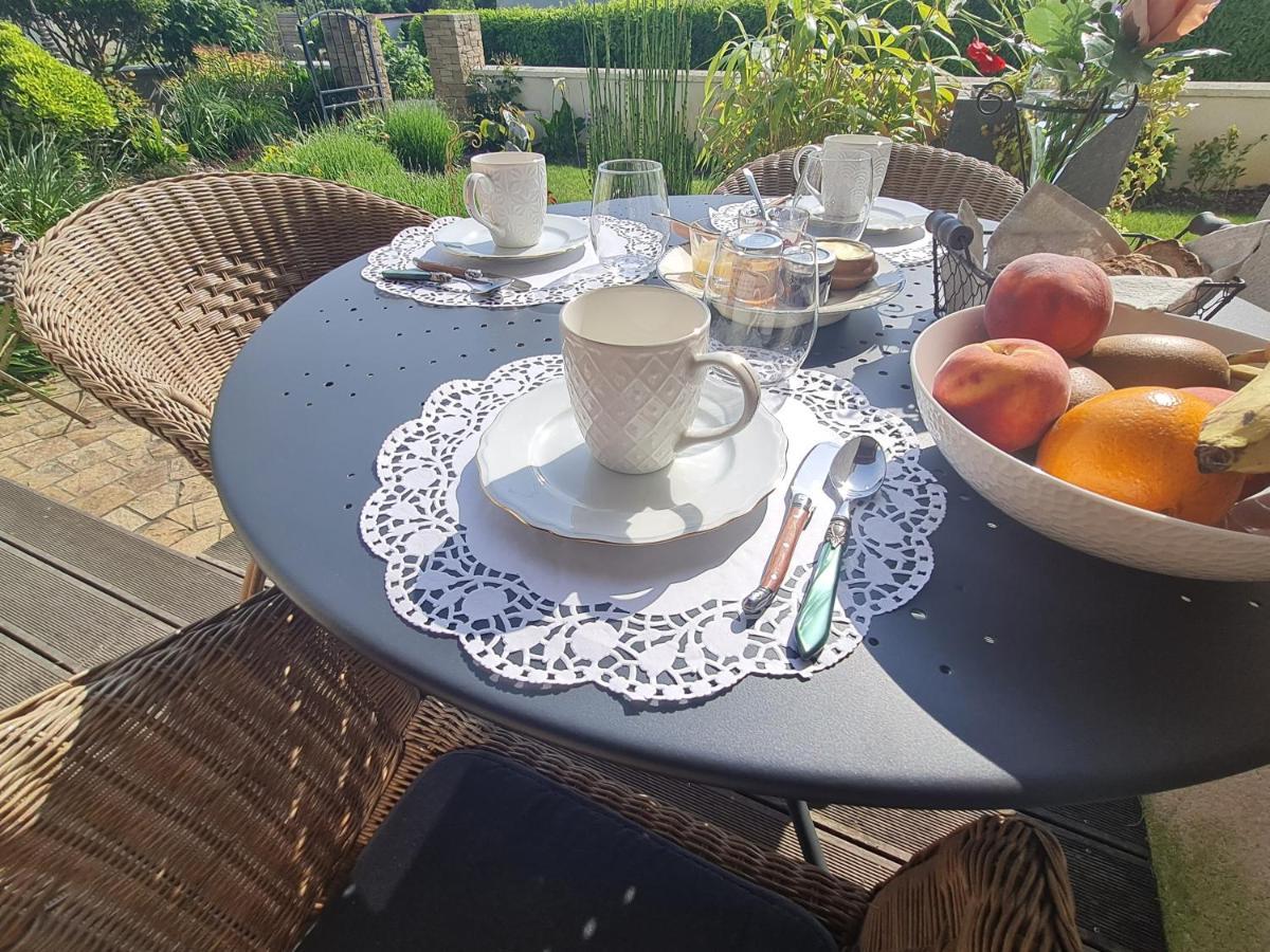 Entre Loire Et Vignobles Bed and Breakfast Liré Buitenkant foto